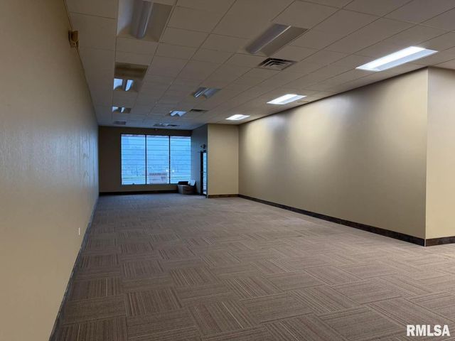 3101 11TH Street, Rock Island, IL 61201