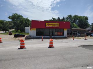 3101 11TH Street, Rock Island, IL 61201