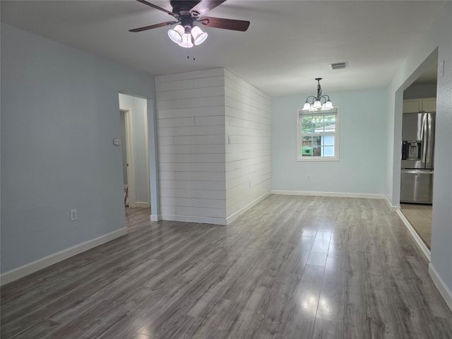 209 Franlee Street, La Marque, TX 77568