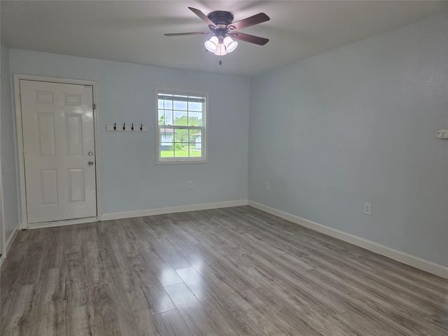 209 Franlee Street, La Marque, TX 77568