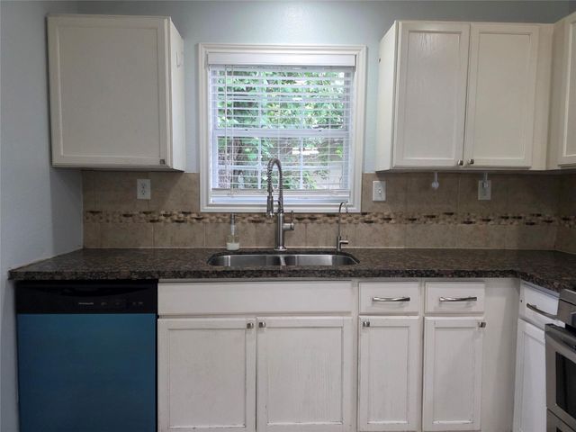 209 Franlee Street, La Marque, TX 77568