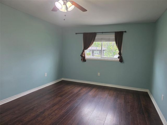 209 Franlee Street, La Marque, TX 77568