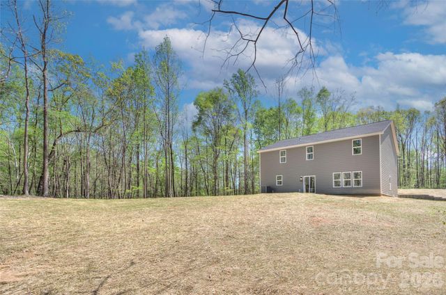 1033 Harrogate Drive, Bessemer City, NC 28016