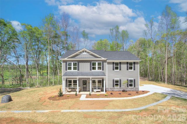 1033 Harrogate Drive, Bessemer City, NC 28016