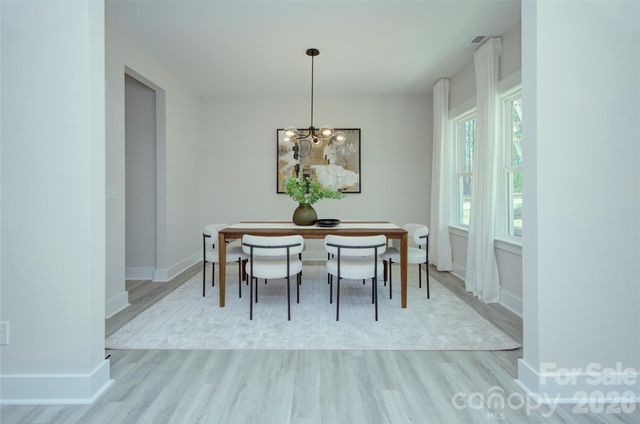 1033 Harrogate Drive, Bessemer City, NC 28016