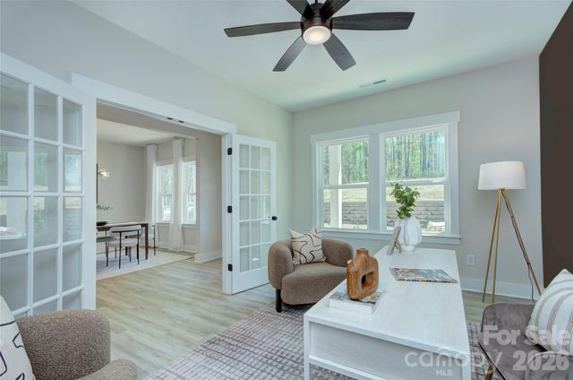 1033 Harrogate Drive, Bessemer City, NC 28016