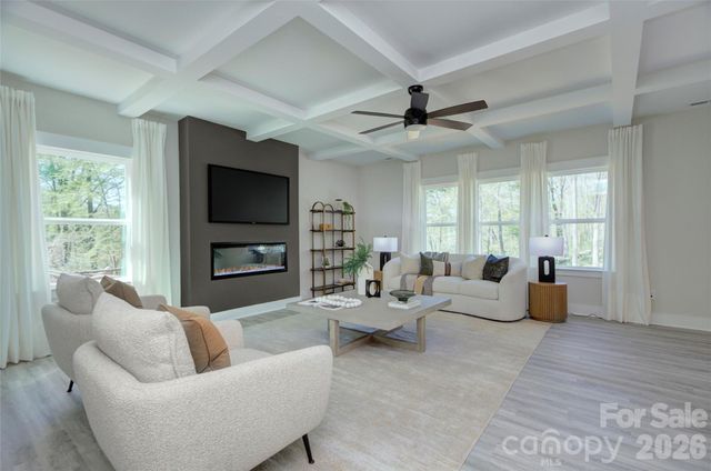 1033 Harrogate Drive, Bessemer City, NC 28016