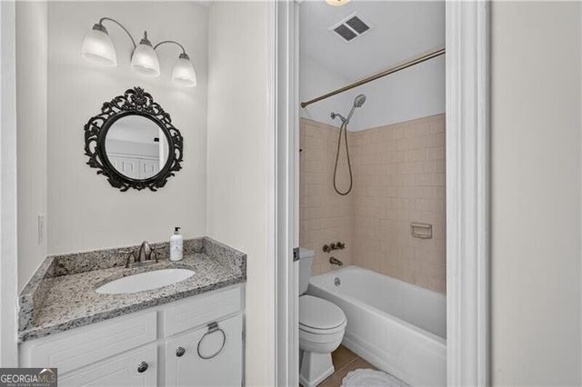 3 Spring Green Place NW, Atlanta, GA 30318
