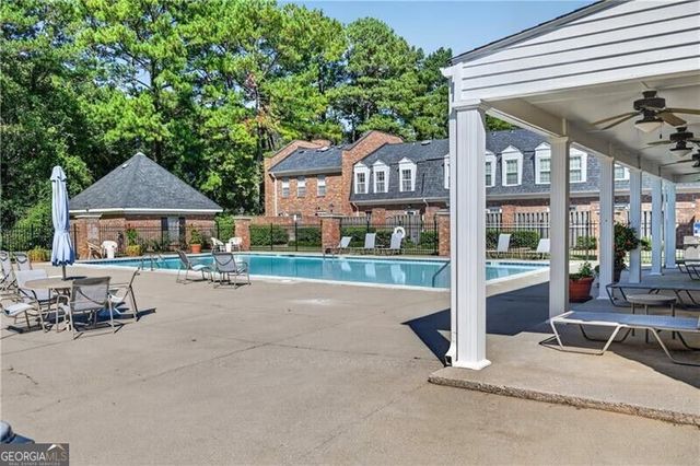 3 Spring Green Place NW, Atlanta, GA 30318