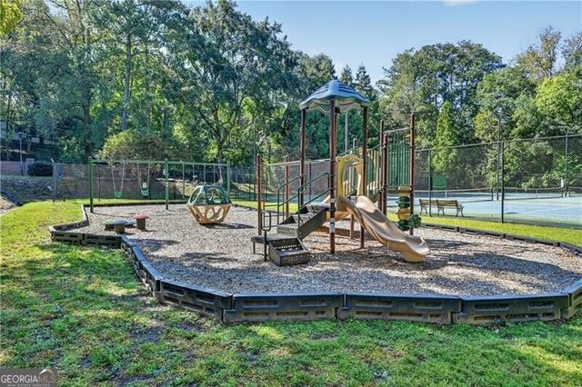 3 Spring Green Place NW, Atlanta, GA 30318