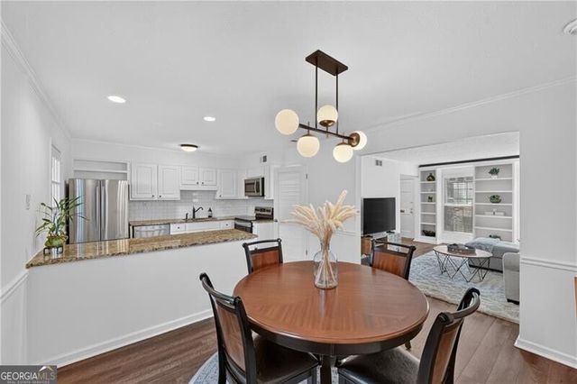 3 Spring Green Place NW, Atlanta, GA 30318