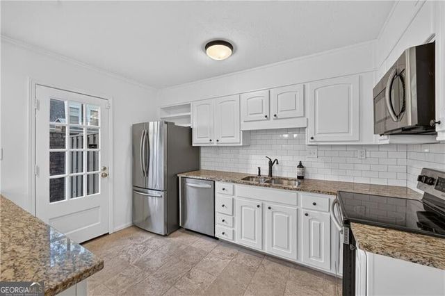 3 Spring Green Place NW, Atlanta, GA 30318