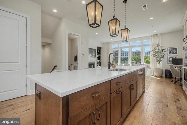 300 SQUIRE DR, Newtown Square, PA 19073