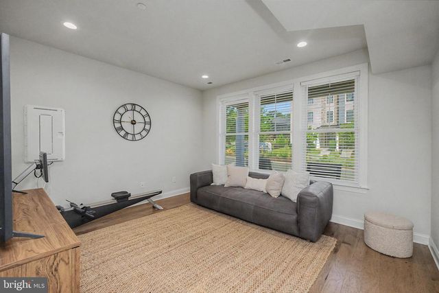 300 SQUIRE DR, Newtown Square, PA 19073