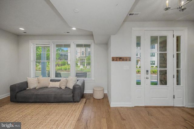 300 SQUIRE DR, Newtown Square, PA 19073