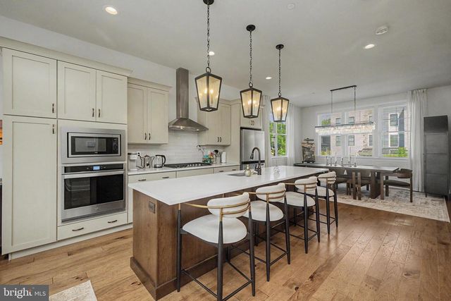 300 SQUIRE DR, Newtown Square, PA 19073