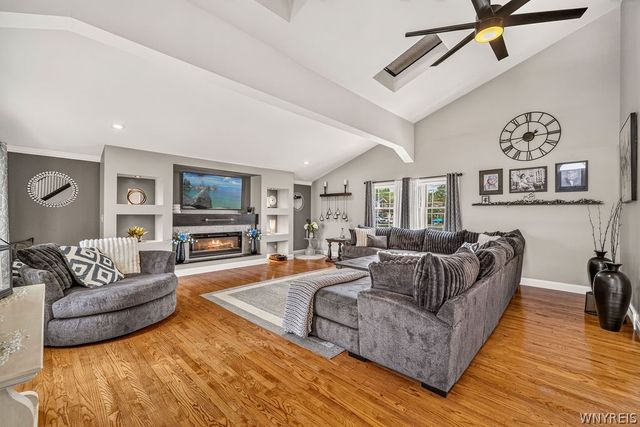 7034 Walmore Road, Wheatfield, NY 14304