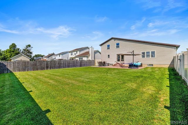 7034 Walmore Road, Wheatfield, NY 14304