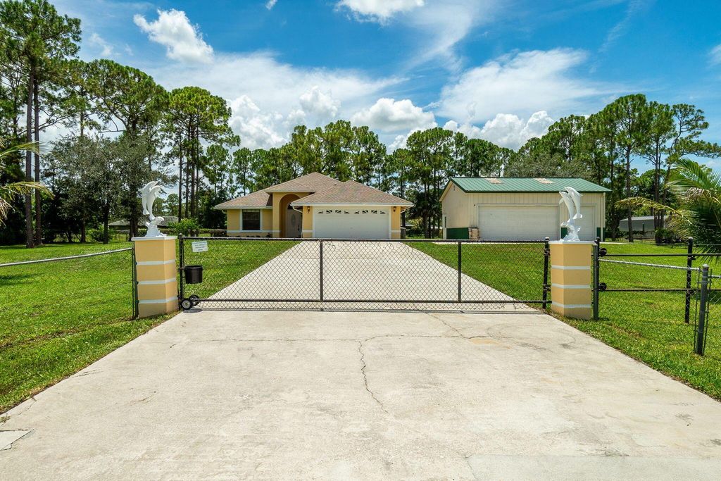 15210 67th Court N, Loxahatchee, FL 33470