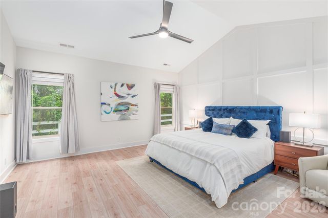 38 River Bend Lane, Fletcher, NC 28732