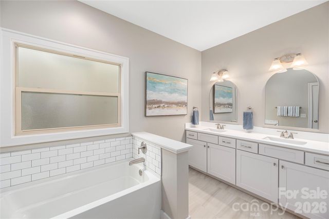 38 River Bend Lane, Fletcher, NC 28732