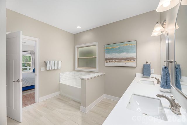 38 River Bend Lane, Fletcher, NC 28732