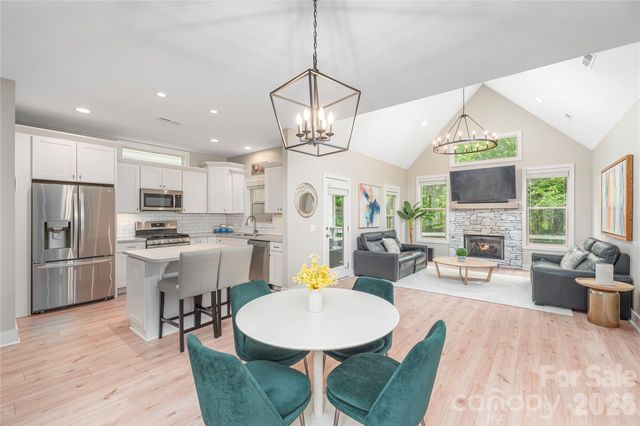 38 River Bend Lane, Fletcher, NC 28732