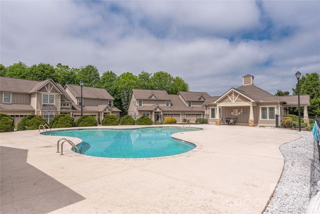 38 River Bend Lane, Fletcher, NC 28732