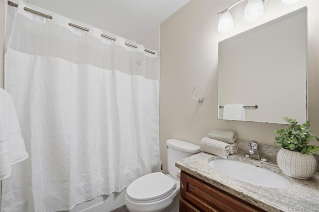 421 N Broadway 17, Yonkers, NY 10701