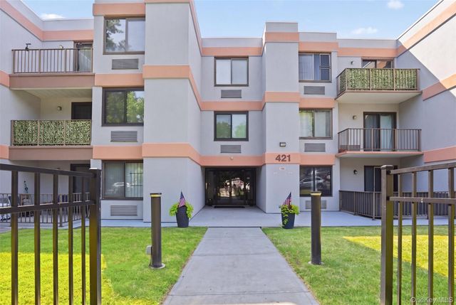 421 N Broadway 17, Yonkers, NY 10701