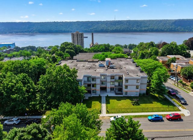 421 N Broadway 17, Yonkers, NY 10701