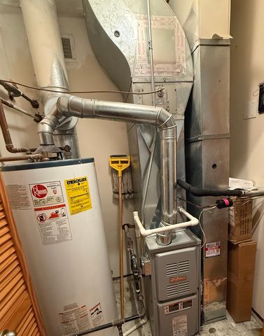 4925 S Forrestville Avenue 3S, Chicago, IL 60615