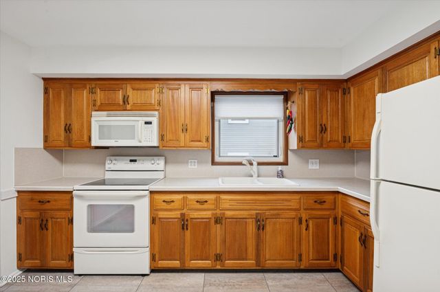 5504 Ketukkee Trail, Toledo, OH 43611