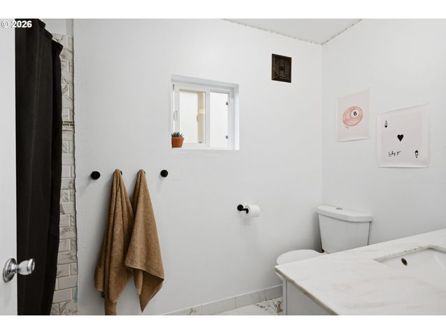 308 S KING Ave, Goldendale, WA 98620