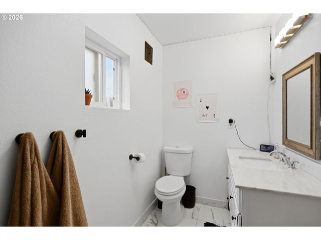 308 S KING Ave, Goldendale, WA 98620