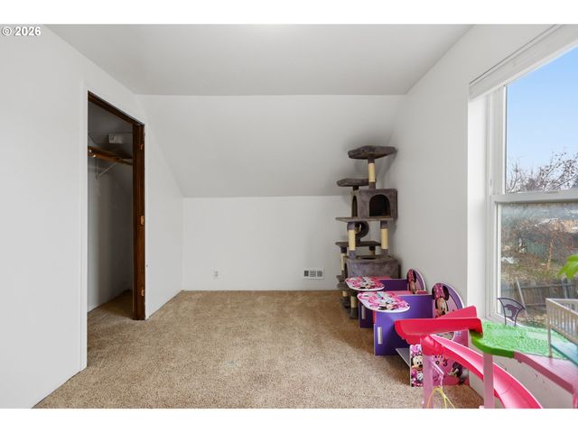 308 S KING Ave, Goldendale, WA 98620