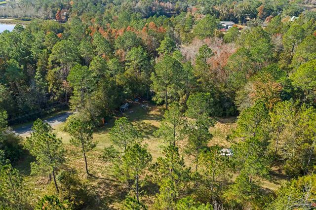 7784 River Rd, Milton, FL 32583