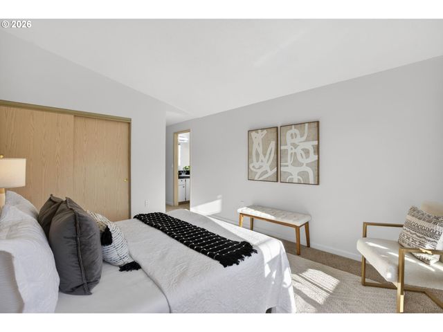 2006 VIRGINIA Ln, West Linn, OR 97068