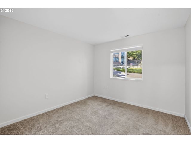 2006 VIRGINIA Ln, West Linn, OR 97068