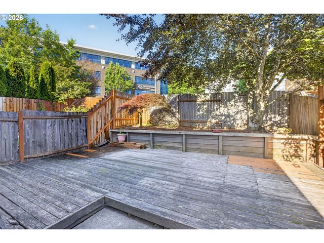 2006 VIRGINIA Ln, West Linn, OR 97068