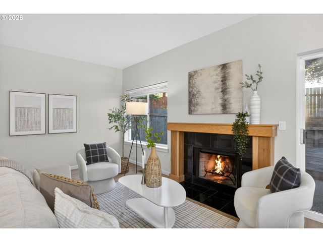 2006 VIRGINIA Ln, West Linn, OR 97068