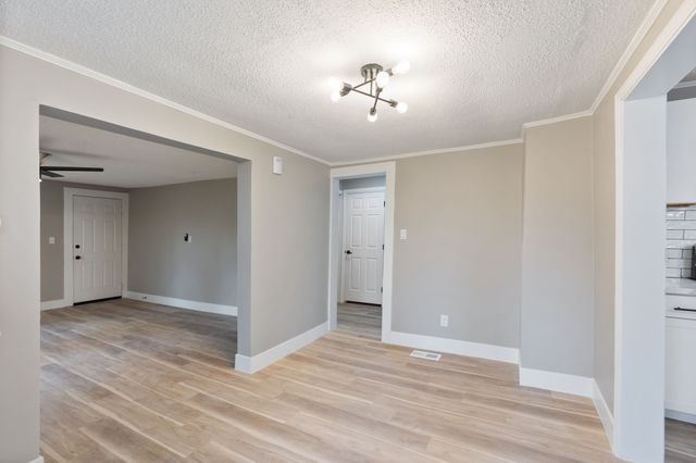 1828 S Main St, Columbia, TN 38401