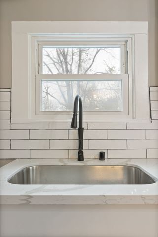 1828 S Main St, Columbia, TN 38401