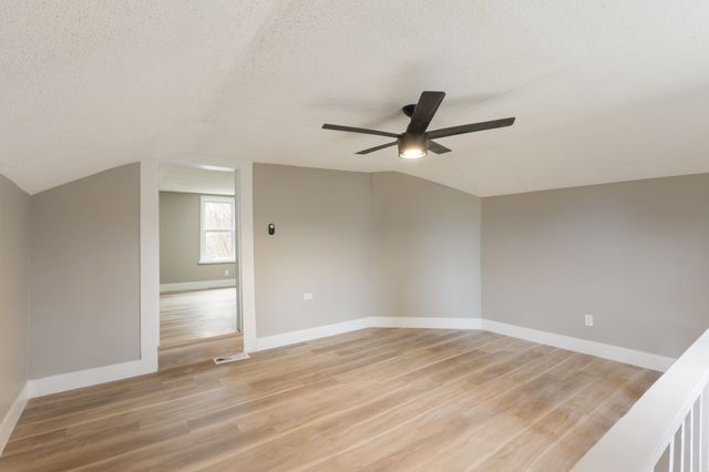 1828 S Main St, Columbia, TN 38401