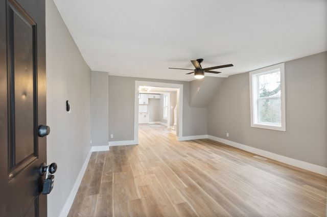 1828 S Main St, Columbia, TN 38401