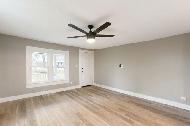 1828 S Main St, Columbia, TN 38401