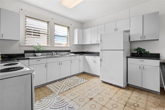 532 A Malie Place, Honolulu, HI 96816