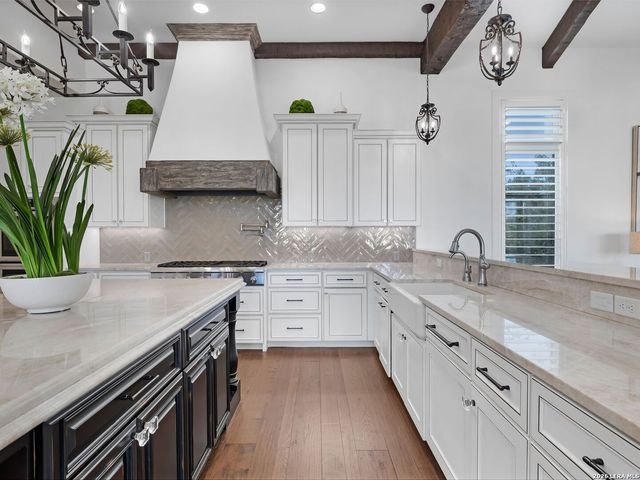 203 Wellesley Landing, Shavano Park, TX 78231