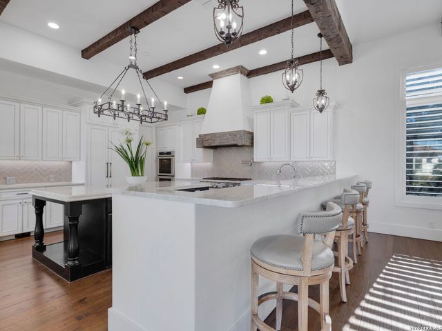 203 Wellesley Landing, Shavano Park, TX 78231