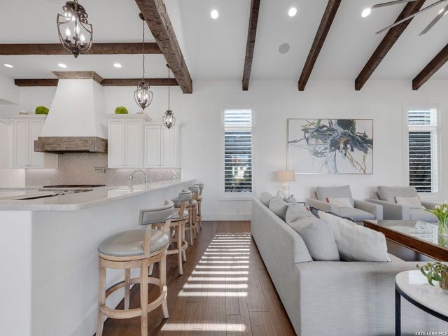 203 Wellesley Landing, Shavano Park, TX 78231